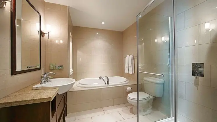 Standard Oda, 1 En Büyük (King) Boy Yatak, Sigara İçilmez, Sıcak Su Küveti (Larger Room)