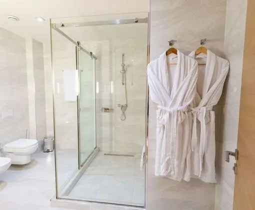 Deluxe Oda, 1 En Büyük (King) Boy Yatak, Sigara İçilmez, Küvet