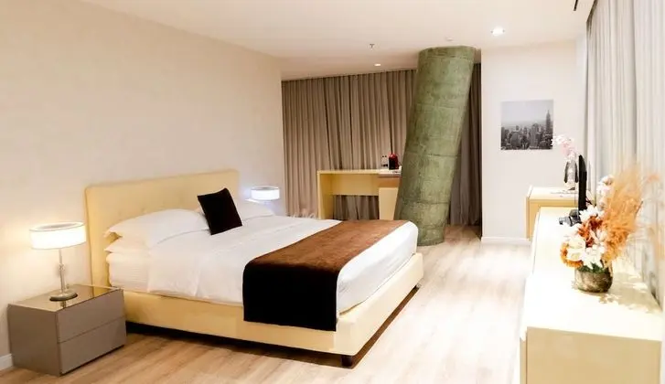 Junior Süit, 1 En Büyük (King) Boy Yatak, Sigara İçilmez, Küvet