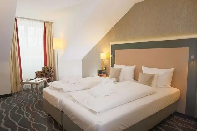 Classic Oda, 1 Çift Kişilik Yatak (Converts to 2 Twin Beds)