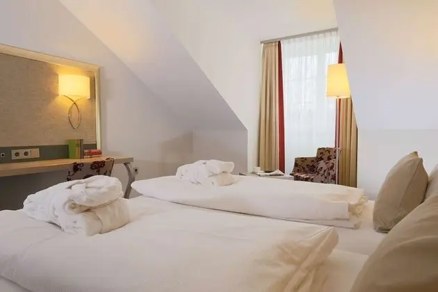 Classic Oda, 1 Çift Kişilik Yatak (Converts to 2 Twin Beds)