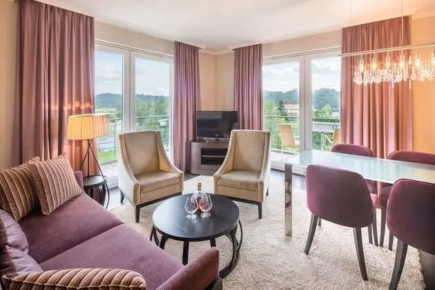 Süit, 1 En Büyük (King) Boy Yatak, Golf Manzaralı