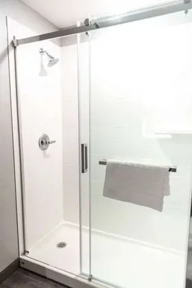 Standard Oda, 1 En Büyük (King) Boy Yatak, Sigara İçilmez, Buzdolabı ve Mikrodalga (with Sofabed)