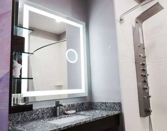Süit, 1 En Büyük (King) Boy Yatak ve Çekyat, Engellilere Uygun, Sigara İçilmez (Kitchen)