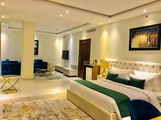 Premier Süit, 1 En Büyük (King) Boy Yatak, Sigara İçilmez, Şehir Manzaralı (with Extra Bed)