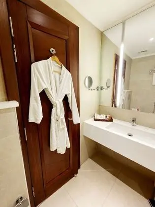 Premier Süit, 1 En Büyük (King) Boy Yatak, Sigara İçilmez, Şehir Manzaralı (with Extra Bed)