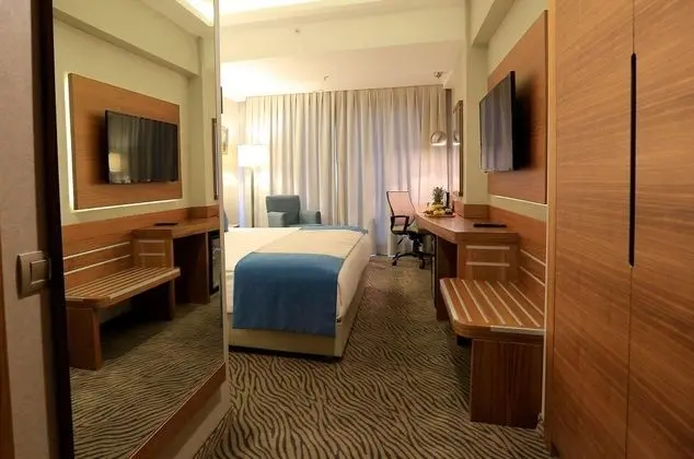 Standart Oda, Şehir Manzaralı