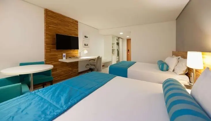Premium Oda, 2 Büyük (Queen) Boy Yatak, Balkon, Okyanusa Sıfır