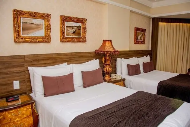 Deluxe Oda, 2 Çift Kişilik Yatak, Sigara İçilmez, Kısmi Deniz Manzarası