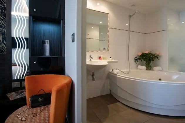 Deluxe İki Ayrı Yataklı Oda (Balneo bath)