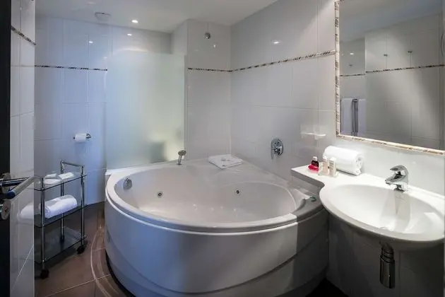 Deluxe İki Ayrı Yataklı Oda (Balneo bath)