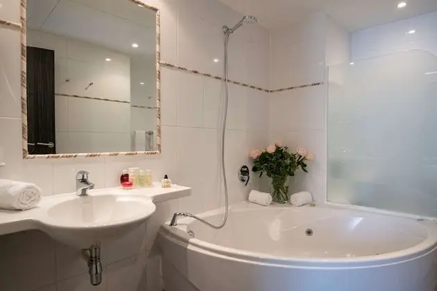 Deluxe İki Ayrı Yataklı Oda (Balneo bath)
