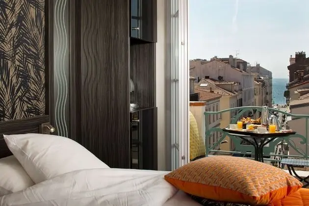 Deluxe Tek Büyük Yataklı Oda, Balkon