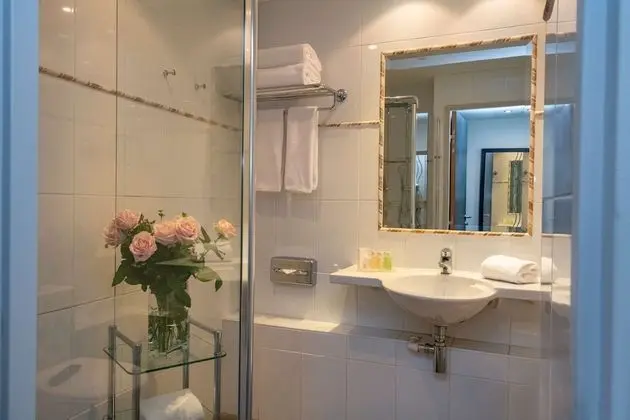 Superior Tek Büyük Yataklı Oda, Şehir Manzaralı