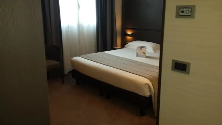 Comfort Oda, 1 Büyük (Queen) Boy Yatak