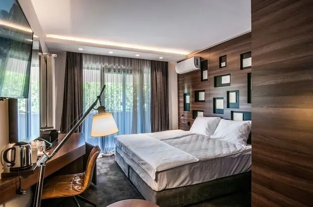 Comfort Oda, 1 Büyük (Queen) Boy Yatak, Sigara İçilmez