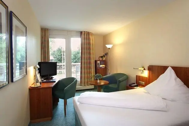 Comfort Oda, 1 Tek Kişilik Yatak, Balkon, Park Manzaralı