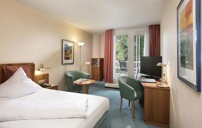 Comfort Oda, 1 Tek Kişilik Yatak, Balkon, Park Manzaralı