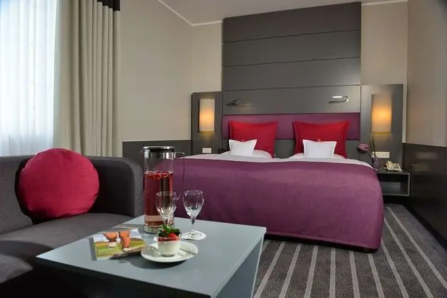 Deluxe Oda, 1 Çift Kişilik Yatak (Converts to 2 Twin Beds)