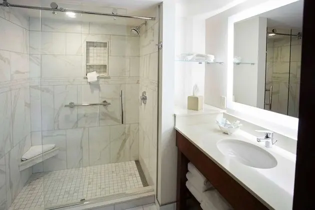Standard Oda, 1 Büyük (Queen) Boy Yatak, Sigara İçilmez, Buzdolabı