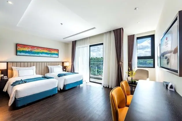 Premier Oda, 2 Tek Kişilik Yatak, Sigara İçilmez, Şehir Manzaralı (Balcony)