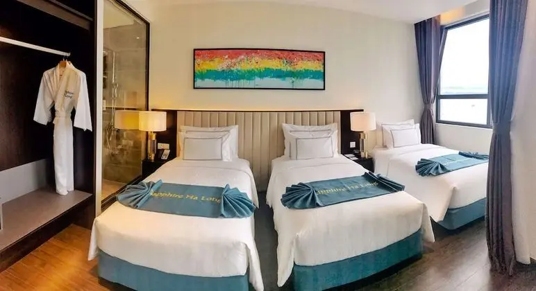 Premier Oda, 3 Tek Kişilik Yatak, Sigara İçilmez, Koy Manzaralı (Balcony)