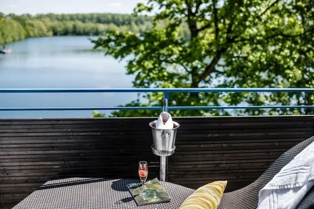 Standard Oda, 2 Tek Kişilik Yatak, Balkon, Göl Manzaralı