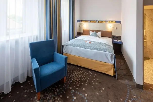 Comfort Oda, 1 Büyük (Queen) Boy Yatak, Avlu