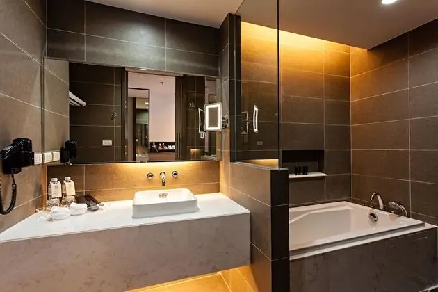 Süit, 1 En Büyük (King) Boy Yatak, Sigara İçilmez, Mikrodalga (Shower Only)