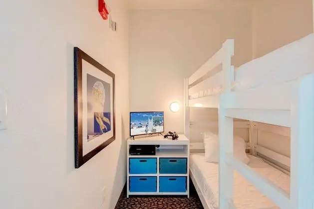 Standard Oda, Birden Çok Yatak, Sigara İçilmez, Manzarasız (2 Queen and 2 Single Bunk Beds)