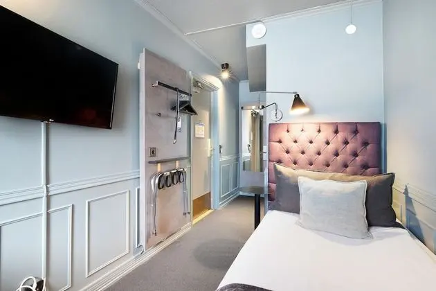 Standard Oda, 1 Tek Kişilik Yatak, Sigara İçilmez