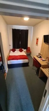 Basic Tek Büyük Yataklı Oda (Bed 140 cm)