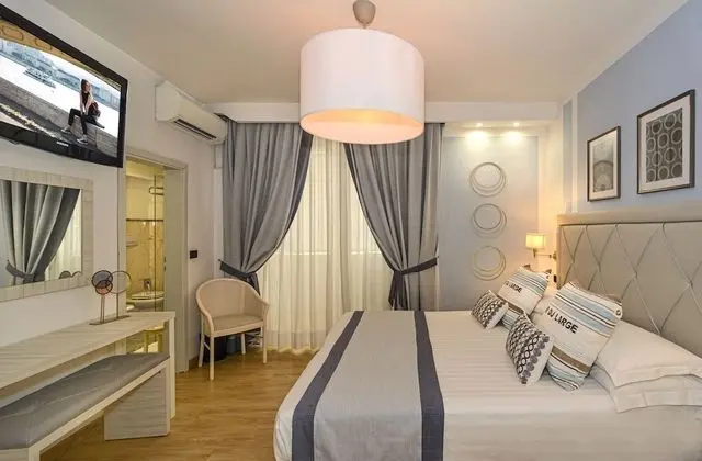 Comfort Tek Büyük veya İki Ayrı Yataklı Oda, Özel Banyo