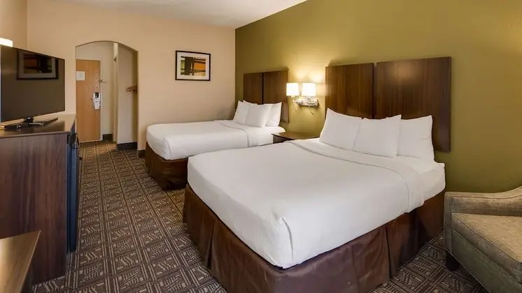 Standard Oda, 2 Büyük (Queen) Boy Yatak, Engellilere Uygun, Sigara İçilmez