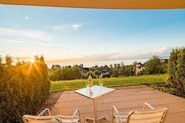 Deluxe Oda, 1 Çift Kişilik Yatak, Balkon, Göl Manzaralı (Balcony)