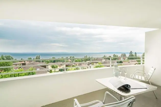 Deluxe Oda, 1 Çift Kişilik Yatak, Balkon, Göl Manzaralı (Balcony)