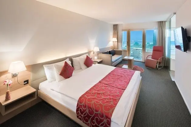 Junior Süit, 1 Çift Kişilik Yatak, Balkon, Göl Manzaralı (Balcony)