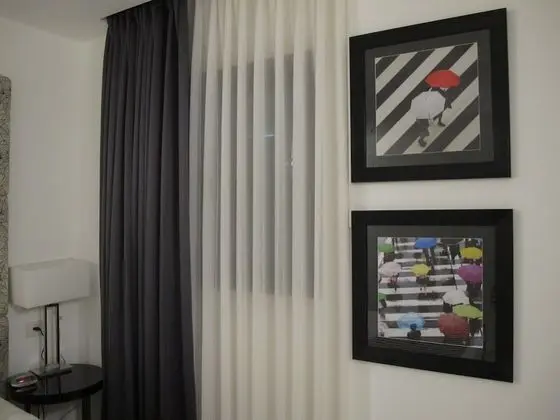 Junior Süit, 1 Büyük (Queen) Boy Yatak, Sigara İçilmez, Küçük Mutfak