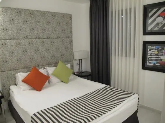 Süit, 1 Büyük (Queen) Boy Yatak, Sigara İçilmez, Küçük Mutfak