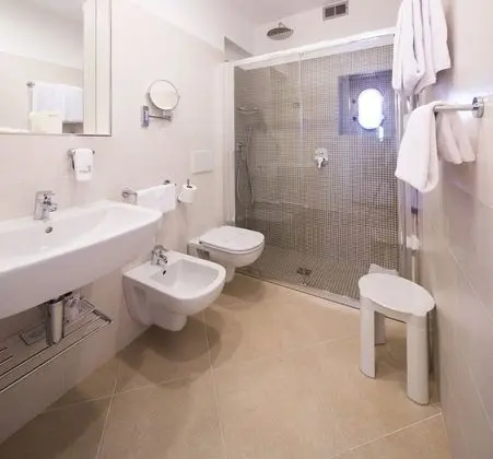 Standard Oda, 1 Büyük (Queen) Boy Yatak, Balkon, Bahçe Manzaralı