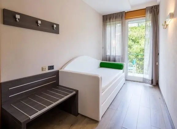 Standard Oda, 1 Büyük (Queen) Boy Yatak, Balkon, Bahçe Manzaralı