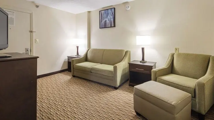 Süit, 1 En Büyük (King) Boy Yatak, Sigara İçilmez, Sıcak Su Küveti (Oversized Room;with Sofabed)
