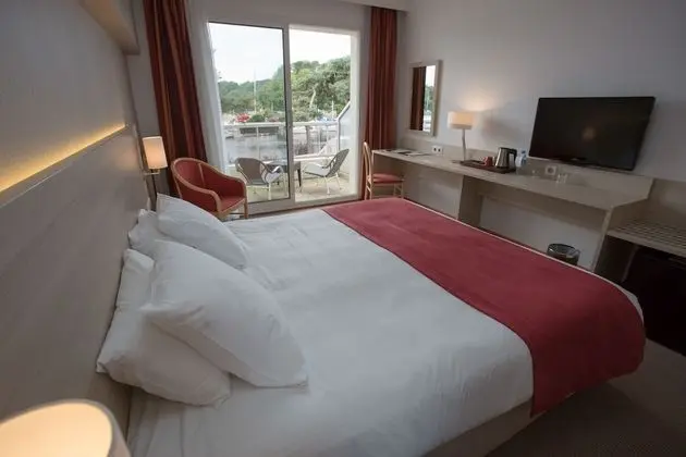 Exclusive Oda, 1 En Büyük (King) Boy Yatak, Balkon (Larger Room;Twin bed on request)