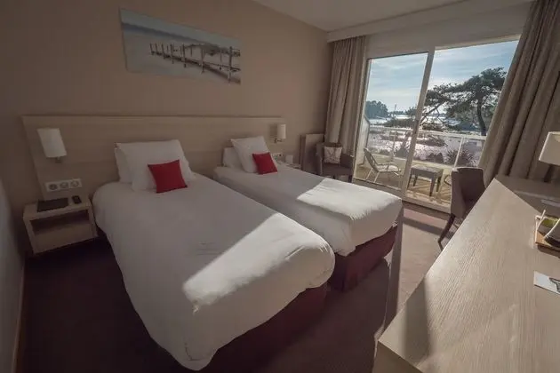 Exclusive Oda, 1 En Büyük (King) Boy Yatak, Balkon (Larger Room;Twin bed on request)