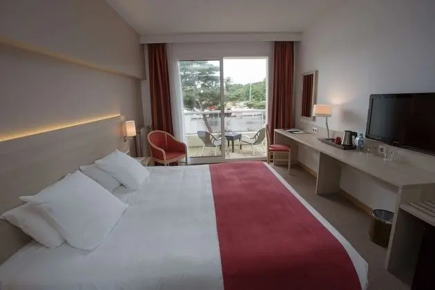 Exclusive Oda, 1 En Büyük (King) Boy Yatak, Balkon (Larger Room;Twin bed on request)