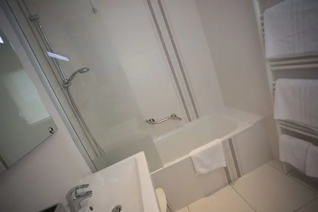 Exclusive Oda, 1 En Büyük (King) Boy Yatak, Balkon (Larger Room;Twin bed on request)