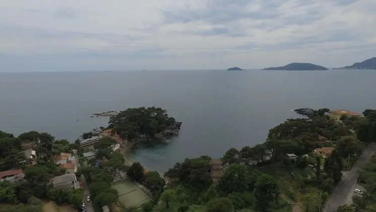Comfort Tek Büyük veya İki Ayrı Yataklı Oda, Deniz Manzaralı