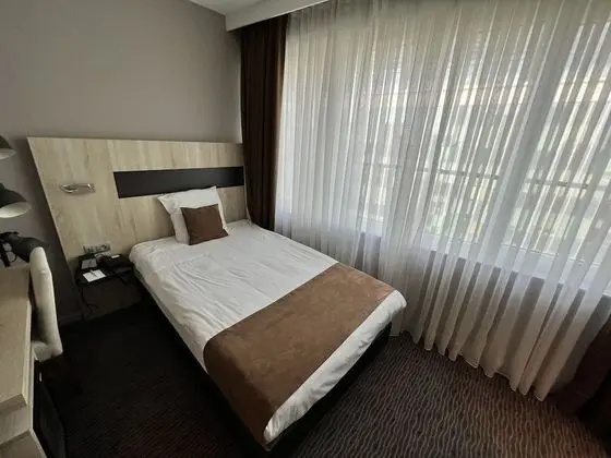 Standard Oda, 1 Tek Kişilik Yatak, Sigara İçilmez