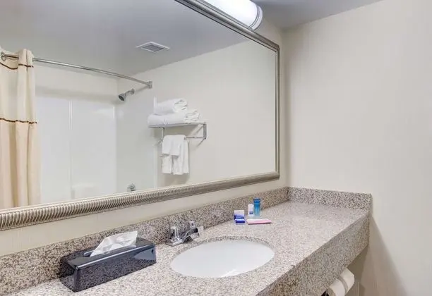 Standard Oda, 2 Çift Kişilik Yatak, Engellilere Uygun, Sigara İçilmez