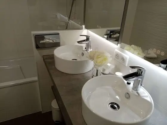 Comfort Oda, 1 Büyük (Queen) Boy Yatak, Sigara İçilmez, Deniz Manzaralı